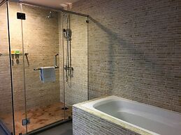 Kinta Riverfront Hotel & Suites