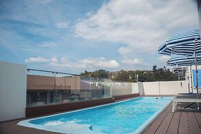 The Blue Pearl Kata Hotel