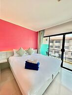 The Blue Pearl Kata Hotel