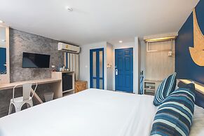 The Blue Pearl Kata Hotel