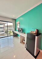 The Blue Pearl Kata Hotel