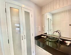 The Blue Pearl Kata Hotel