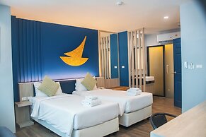 The Blue Pearl Kata Hotel