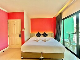 The Blue Pearl Kata Hotel