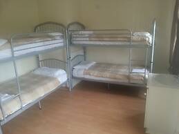 Courtbrack Accommodation - Hostel
