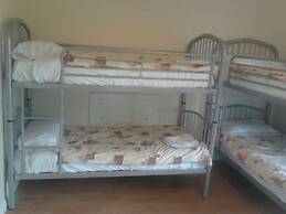 Courtbrack Accommodation - Hostel