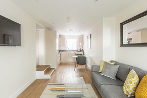 City Wall House by House of Fisher