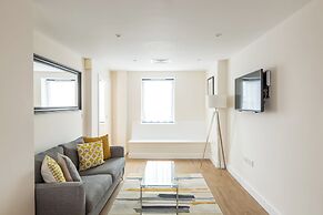 City Wall House by House of Fisher