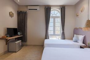 Vaia Hoi An Boutique Hotel