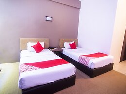OYO 979 Hua Kuok Inn