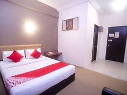 OYO 979 Hua Kuok Inn