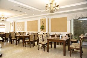 City Bay Palace Hotel