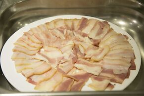 City Bay Palace Hotel