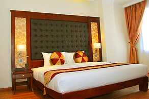 City Bay Palace Hotel