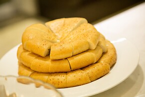 City Bay Palace Hotel