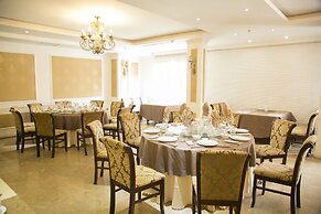 City Bay Palace Hotel