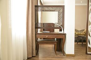 City Bay Palace Hotel