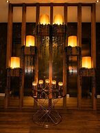 Grand Aras Hotel & Suites