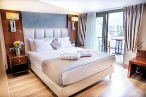 Grand Aras Hotel & Suites