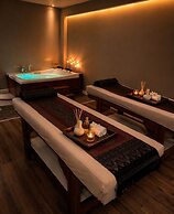 Grand Aras Hotel & Suites