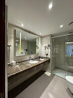 Grand Aras Hotel & Suites