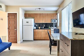 Caribbean Resort Suites