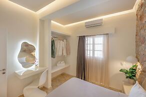 Loukas & Emma Eco Houses