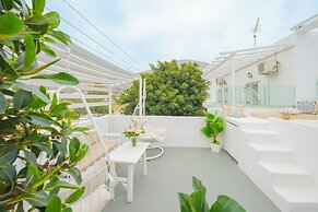 Loukas & Emma Eco Houses