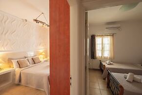 Loukas & Emma Eco Houses