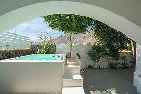 Loukas & Emma Eco Houses