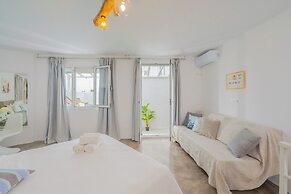 Loukas & Emma Eco Houses