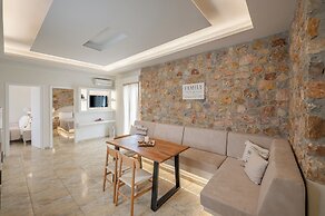 Loukas & Emma Eco Houses