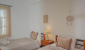 Loukas & Emma Eco Houses