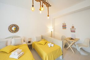 Loukas & Emma Eco Houses