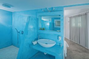 Loukas & Emma Eco Houses