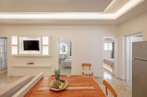 Loukas & Emma Eco Houses