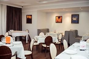 Ost West Club