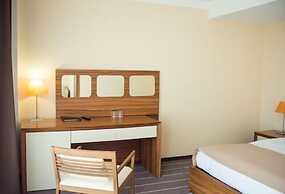 Ost West Club