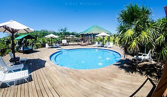 Media Luna Resort & Spa