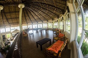 Media Luna Resort & Spa