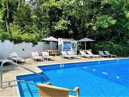 The Seagrove Suites & Guest Rooms