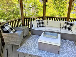 The Seagrove Suites & Guest Rooms