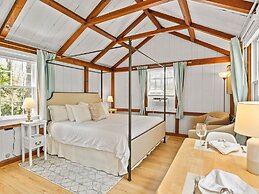 The Seagrove Suites & Guest Rooms