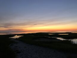 The Seagrove Suites & Guest Rooms