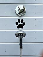 The Seagrove Suites & Guest Rooms