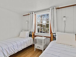 The Seagrove Suites & Guest Rooms