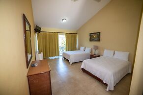 Jarabacoa River Club