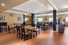 Best Western Plus Peace River Hotel & Suites