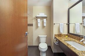 Best Western Plus Peace River Hotel & Suites