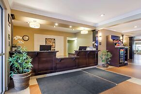 Best Western Plus Peace River Hotel & Suites